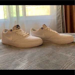 Nike SB solarsoft shoes